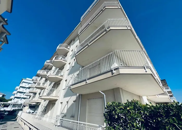 Modern Apartment Near The Beach In Jesolo Italy